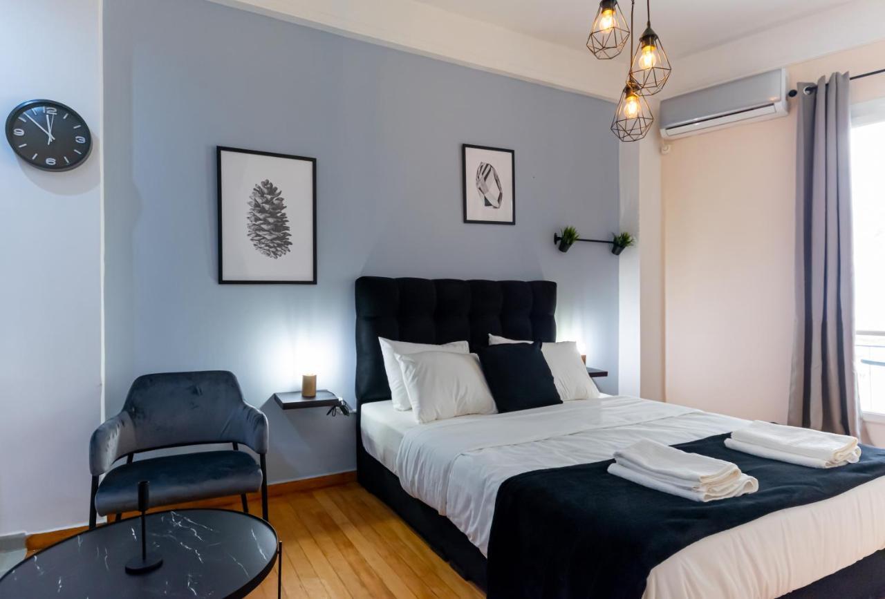 Couple Getaway With Queen Bed Apartment Atena Exterior foto